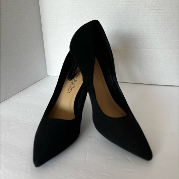 NWOT CITYCLASSIFIED BLACK WIDE 3” HEELS SZ 8 COMFY STYLISH AND FLATTERING. - Picture 1 of 7